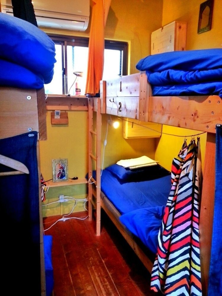 Отель Tani9 Backpackers Осака Экстерьер фото