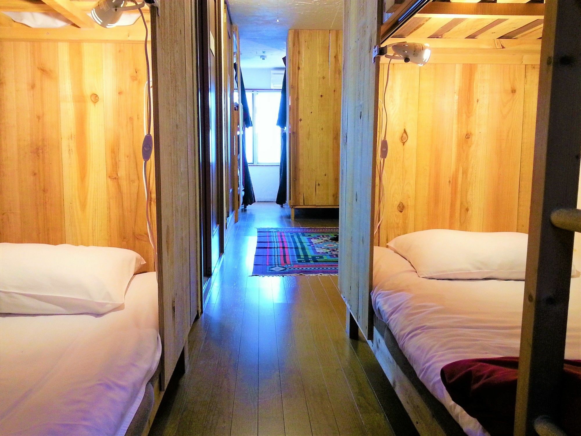 Отель Tani9 Backpackers Осака Экстерьер фото